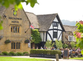 Broadway Hotel