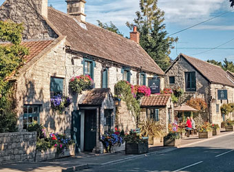 Old Crown Kelston